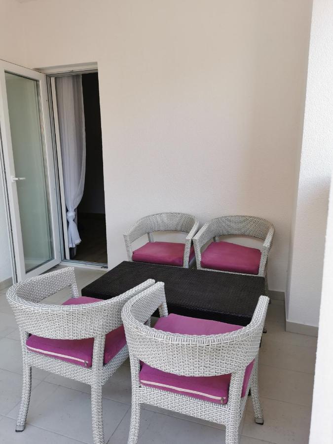 Apartmani Baska Voda Royal Esterno foto