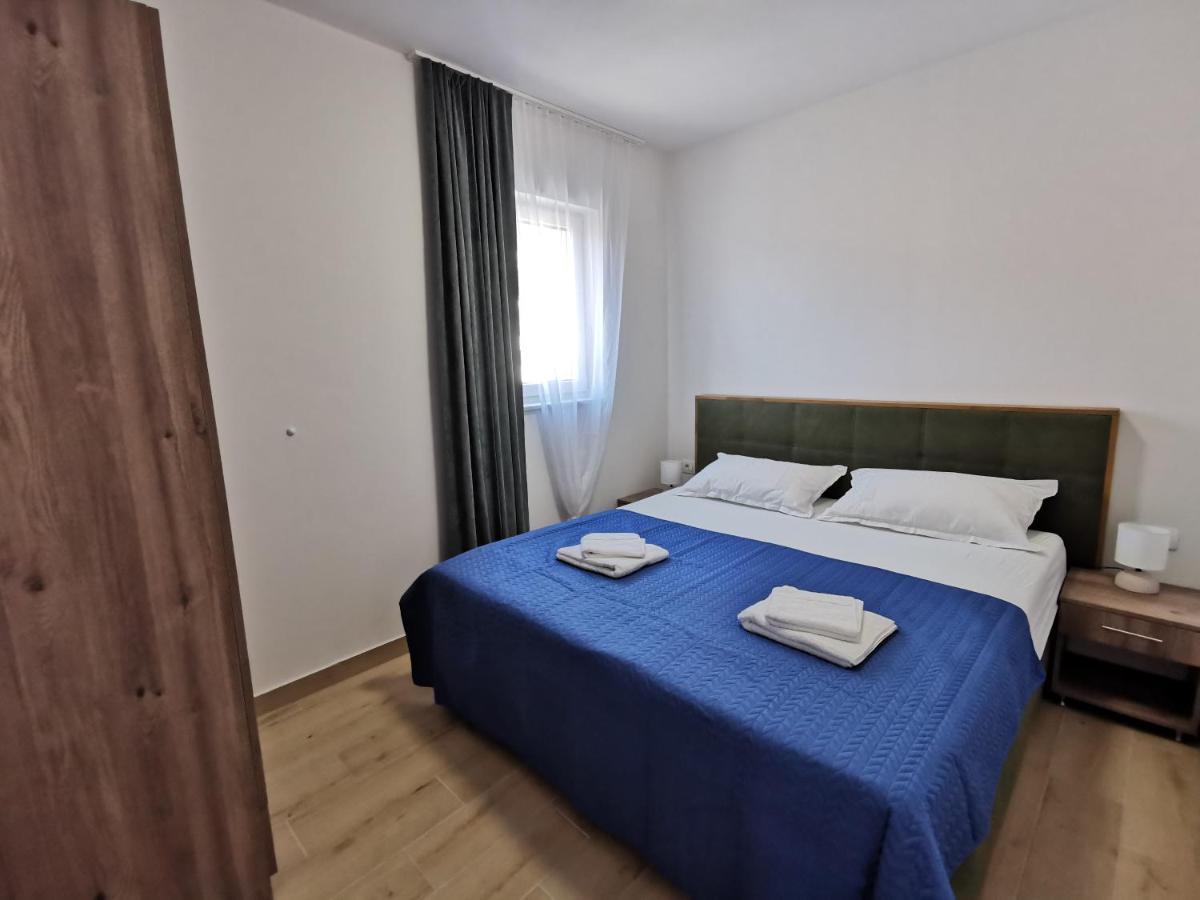 Apartmani Baska Voda Royal Esterno foto