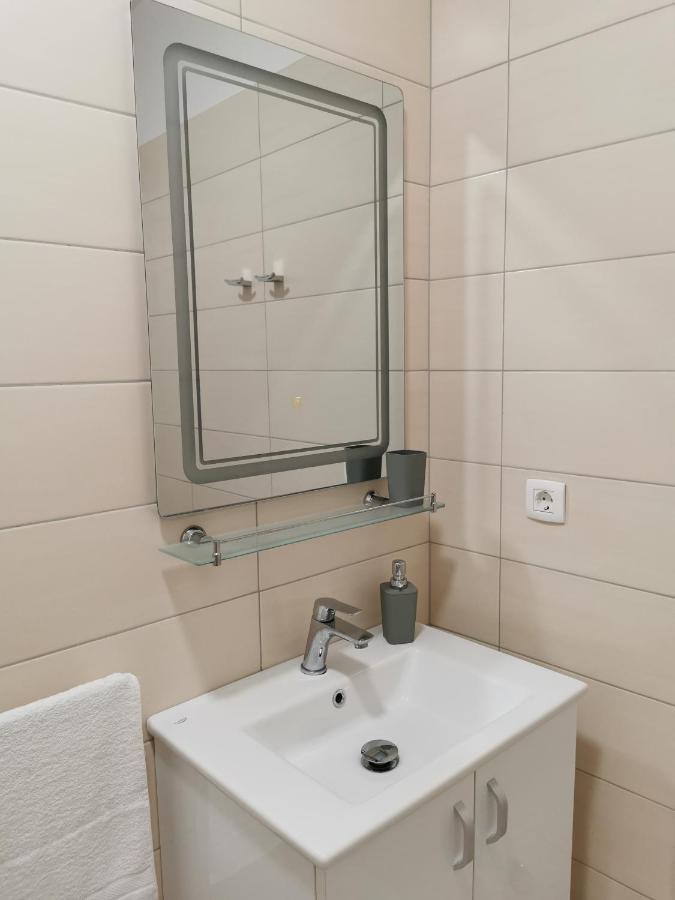 Apartmani Baska Voda Royal Esterno foto