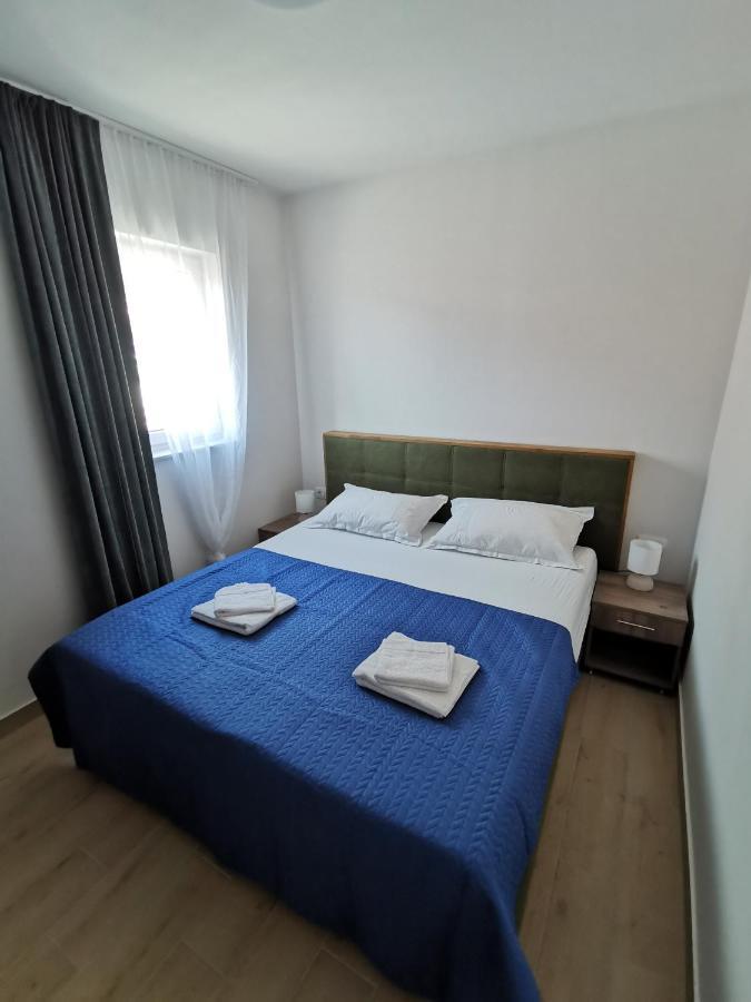 Apartmani Baska Voda Royal Esterno foto